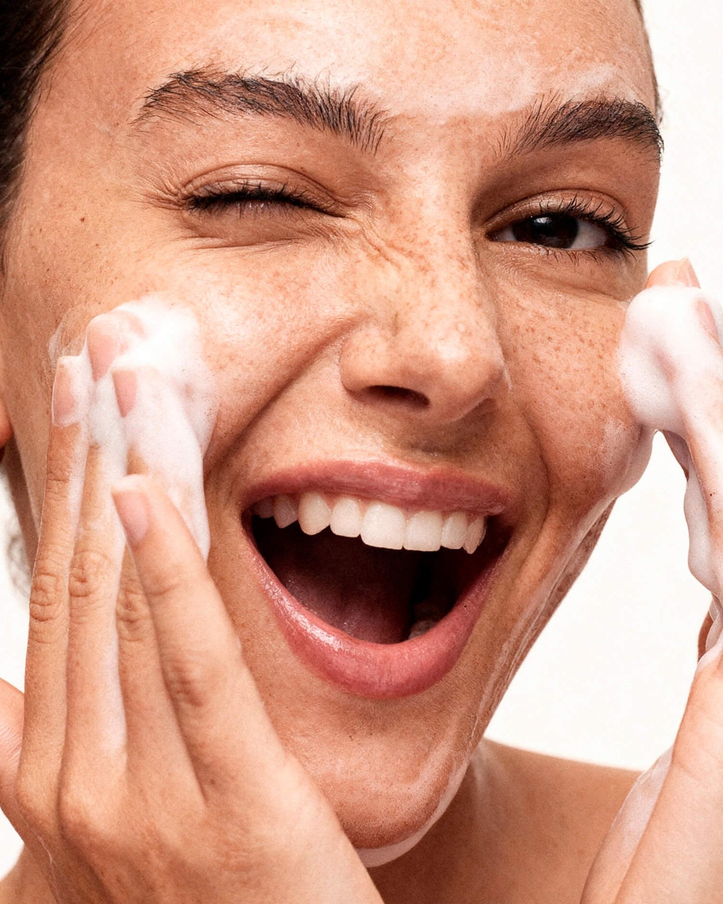 Renew Cleanser Mousse